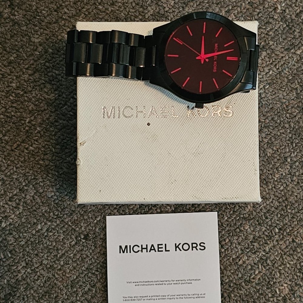 Michael Kors watch - Picture 2 of 2